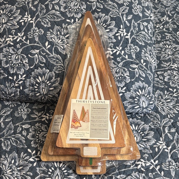 Thirstystone Christmas Tree Serve Boards Set - Picture 1 of 4